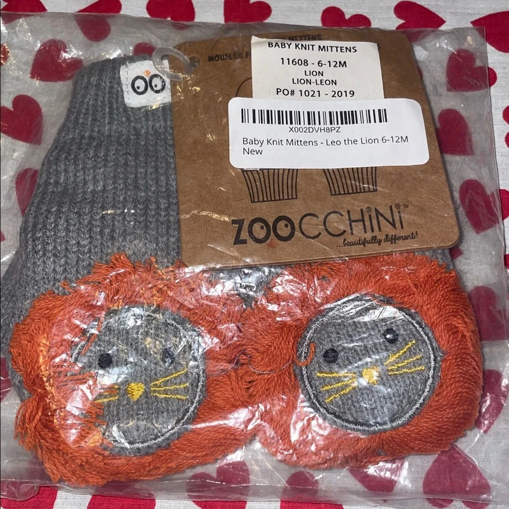 4/10🌻🌻Gray and Orange Leo lion zoocchini mittens (6-12 mos)